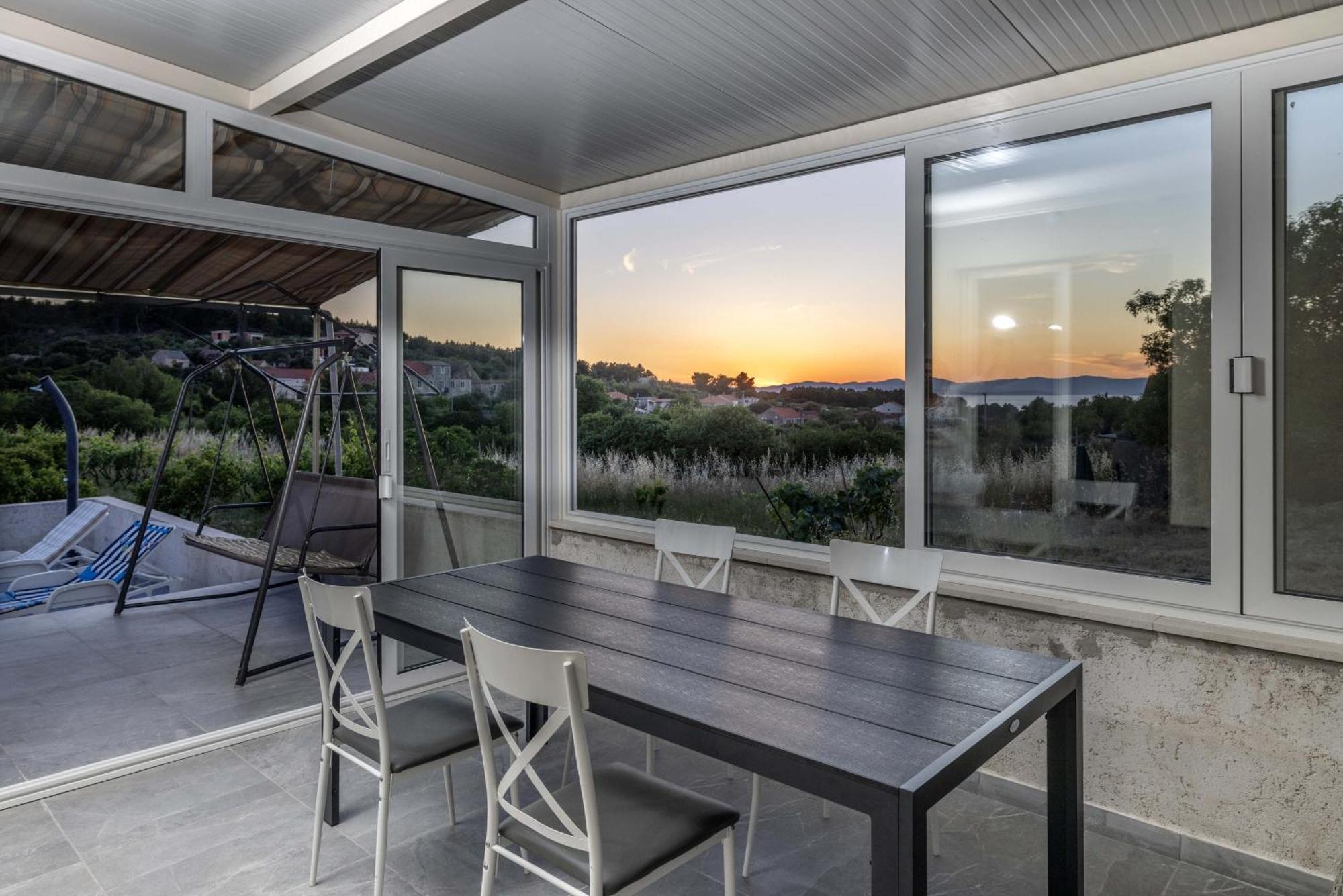 Villa Baras Garden - House With Pool Mirce Exterior foto